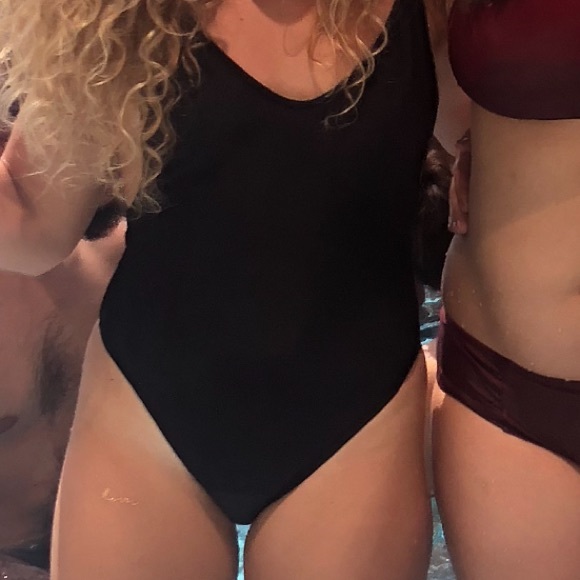 Aerie black swimsuit - Picture 3 of 6
